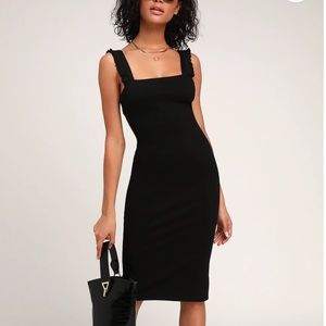 Lulu’s fitted black dress